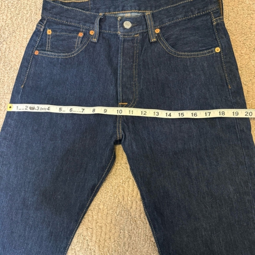 Levis Stauss 501 Jeans Dark Wash Straight Leg Cotton Classic Size 30 - Picture 7 of 10